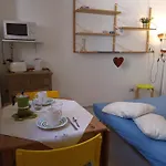Apartment, Super Position شقة